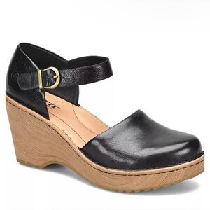 Born Nellie Comfort Mary Jane Wedges